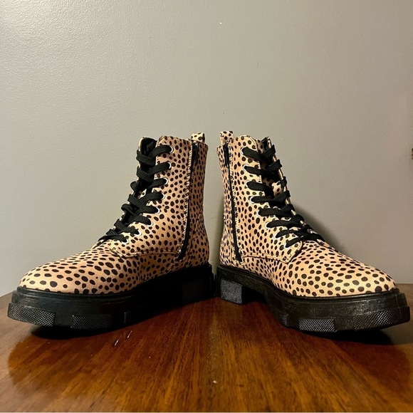 OLIVIA MILLER leopard print combat boots. New condition. Women’s size 8 - Picture 3 of 10